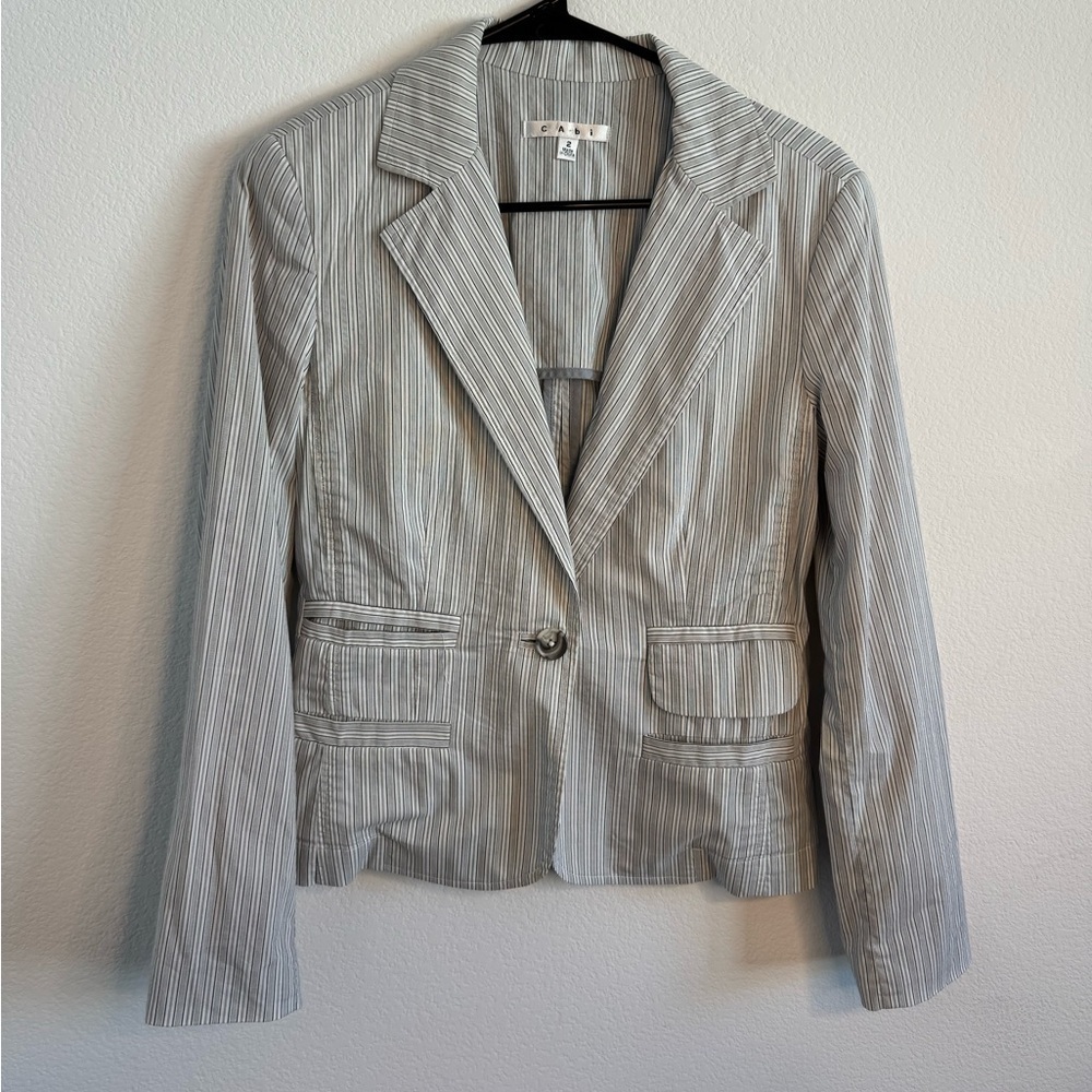 Cabi Women’s Gray Striped Blazer Size 2‎
